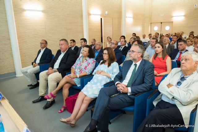 La alcaldesa considera indignante que el ministerio de Fomento venga a Cartagena a hablar del Corredor Mediterraneo sin ofrecer plazos ni presupuestos para las conexiones del municipio