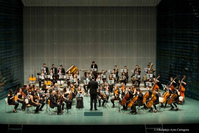 La Joven Orquesta Sinfonica de Cartagena culmino con maestria su primer concierto de Navidad