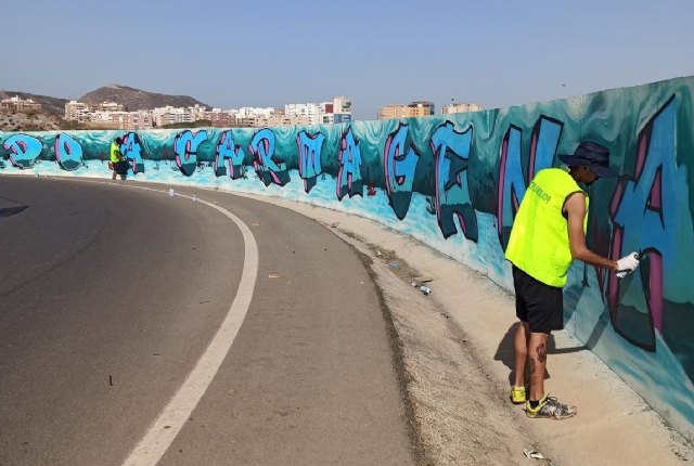 Un graffiti dará la bienvenida a Cartagena desde la rotonda de Villa París