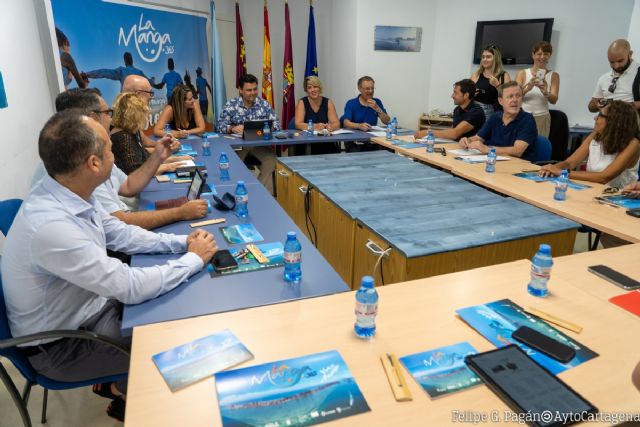 El Ayuntamiento inicia la construcción de un edificio multiusos en La Manga y hará un mirador en la gola de Marchamalo