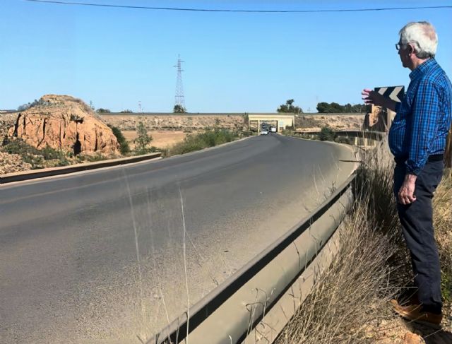 MC instará al Gobierno local a mejorar la señalización vertical y horizontal de las carreteras locales