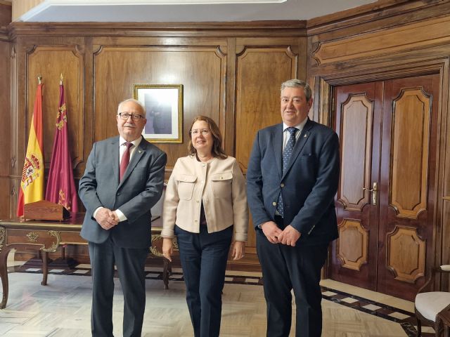 Visita institucional de la Cofradía California de Cartagena