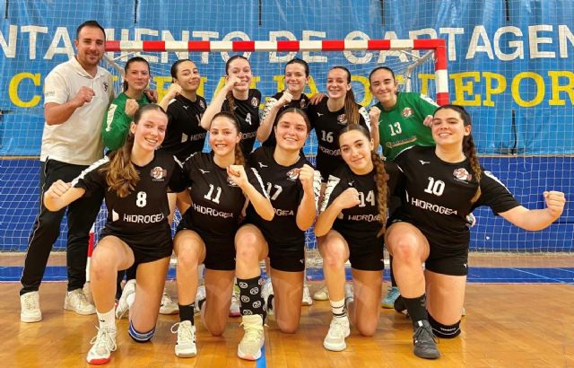 El cadete femenino del CAB Cartagena juega este fin de semana para ser campeonas autonómicas