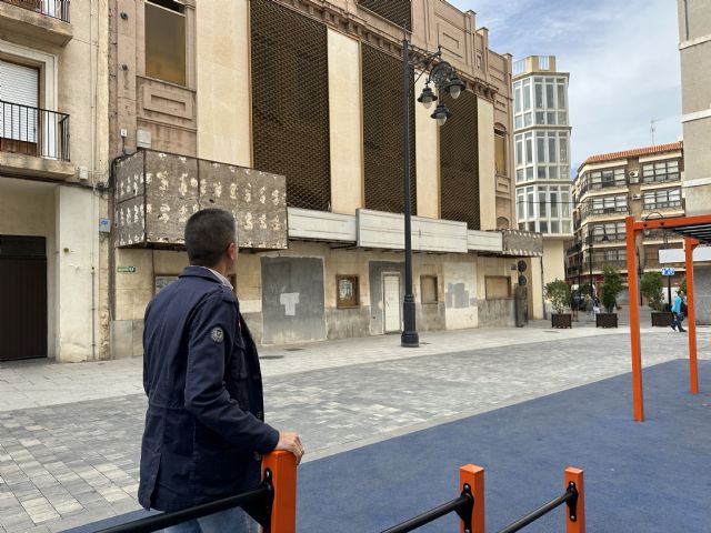 El gobierno del PP tiene abandonado el Cine Central 2.500 días después de su compra