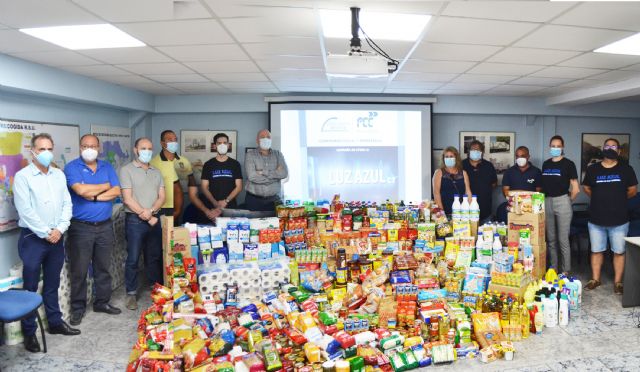 Exitosa campaña de recogida de alimento por parte de los trabajadores de FCC Medio Ambiente y Lhicarsa