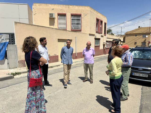 MC propone la reordenación del tráfico y mejoras en la accesibilidad de la zona aledaña al centro de salud de Barrio Peral