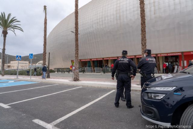 Prohibido el aparcamiento este jueves en la fachada del Palacio de Deportes y aledaños del Cartagonova