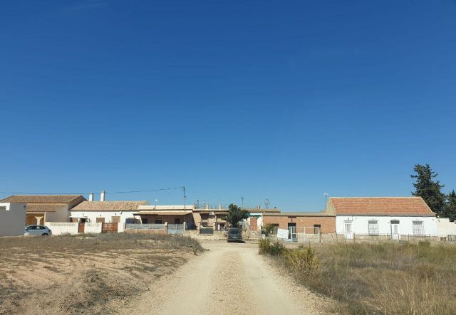 Pérez Abellán (MC) quiere que el Ayuntamiento instale alumbrado público sostenible en los núcleos rurales diseminados