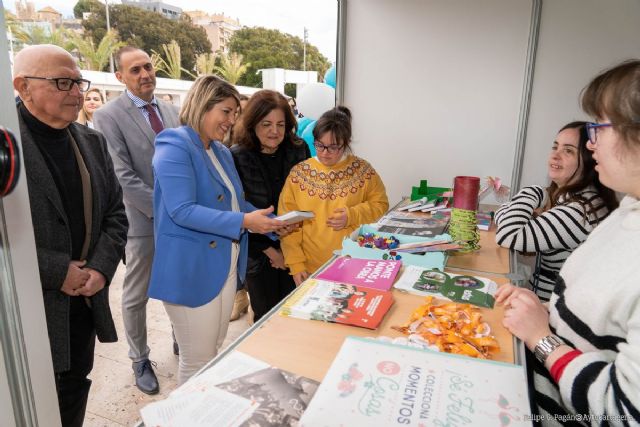 Cerca de 40 entidades sociales participan en la VI Muestra de Voluntariado