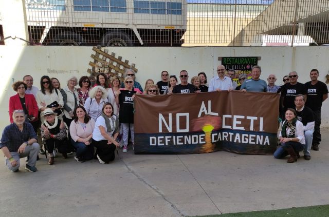 La Plataforma 'NO AL CETI' va a solicitar acciones concretas en favor de la seguridad de los vecinos 'ante la inacción de la alcaldesa'