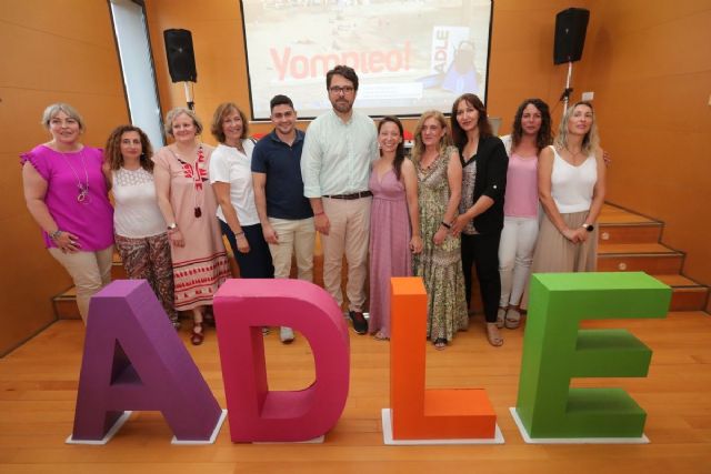 La ADLE titula a tres nueva promociones de profesionales de atención sociosanitaria, cocina y Formación Profesional para el Empleo