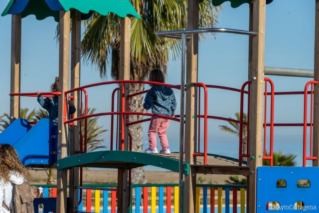 Cartagena revisará todos los parques infantiles para que sean accesibles y tengan juegos inclusivos