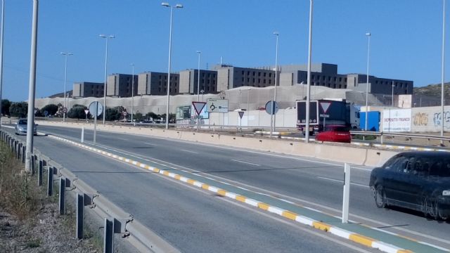 El Partido Cantonal reclama acceso peatonal y aparcamiento gratuito al Hospital Santa Lucía