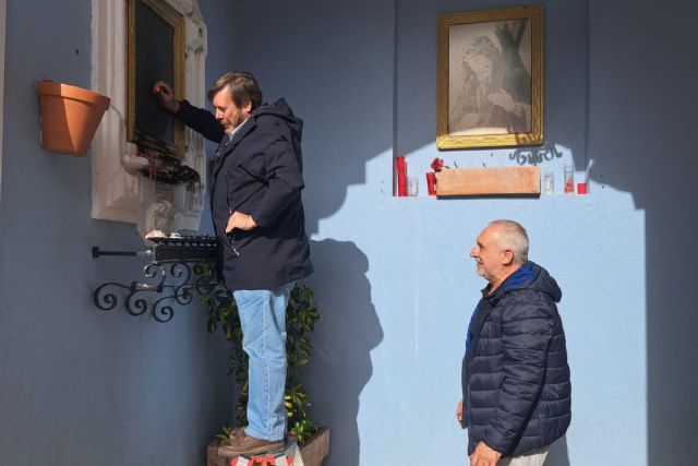 El Ayuntamiento restaura el cuadro de la Virgen de la Soledad tras quemarse parcialmente