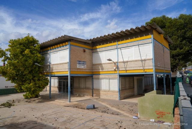 El colegio San Francisco Javier de Los Barreros se rehabilitará para acoger la nueva sede del tejido asociativo de Cartagena