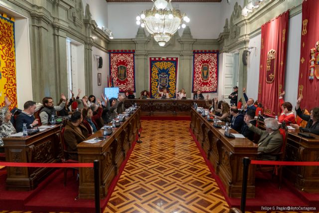 El Pleno aprueba por unanimidad cuantificar las cantidades pagadas indebidamente a Lhicarsa o dejadas de ingresar