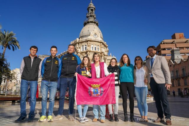 La Alcaldesa Noelia Arroyo recibe a la Campeona de España Sub20 Eva Ibarra