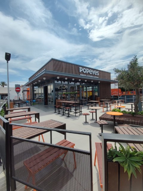 Popeyes® abre las puertas de un nuevo restaurante en Cartagena, el quinto en la Región de Murcia