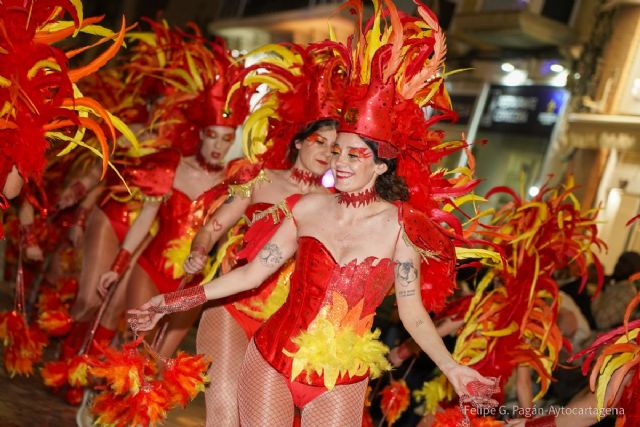 Una exposición recoge los carteles que compiten por ser la imagen del Carnaval de Cartagena 2025