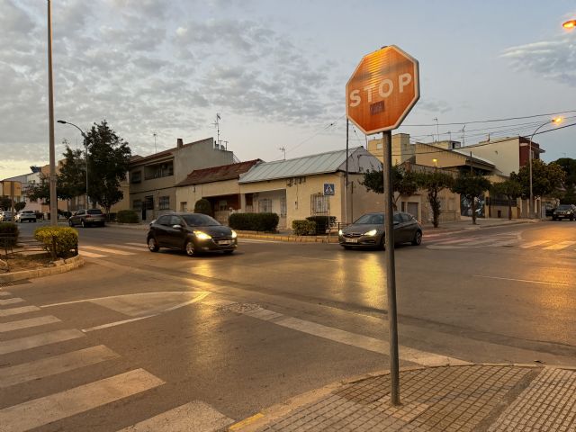 MC obliga al Gobierno local a mejorar la seguridad vial de la barriada Cuatro Santos