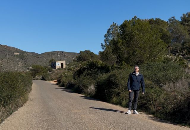 MC reivindica una senda peatonal y ciclable que llegue al faro de Portmán