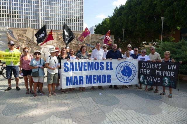 Manuel Torres: 'López Miras y Arroyo están cavando la tumba definitiva del Mar Menor'