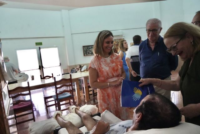 Conchita visita el Hogar Torre Nazaret en Cartagena