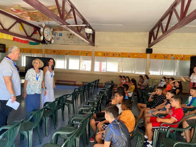 Las concejalías de Educación y Servicios Sociales se unen para prevenir el absentismo