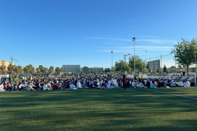 La comunidad musulmana de Cartagena celebra el fin del Ramadán 2024