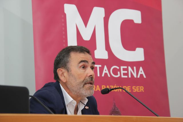 José López alerta: '¿Qué llegará a hacer el partido de López Miras y Arroyo para asegurar la infamia del 5% en la Asamblea?'