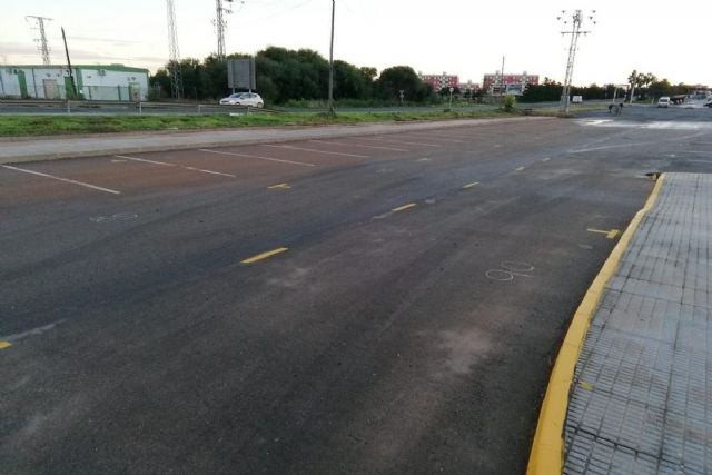 Los puestos del Mercadillo de Cabo de Palos abren este domingo con más espacio en su nueva ubicación