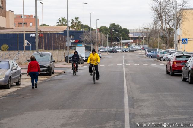 En un mes comenzarán las obras del disuasorio de la zona oeste de Cartagena, nuevas marquesinas inteligentes y el carril bici de la calle Grecia