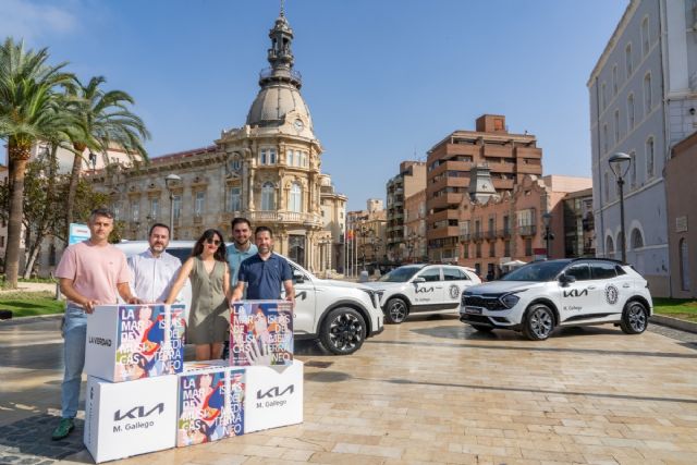 La Mar de Músicas se mueve en coches híbridos y eléctricos con KIA M. Gallego