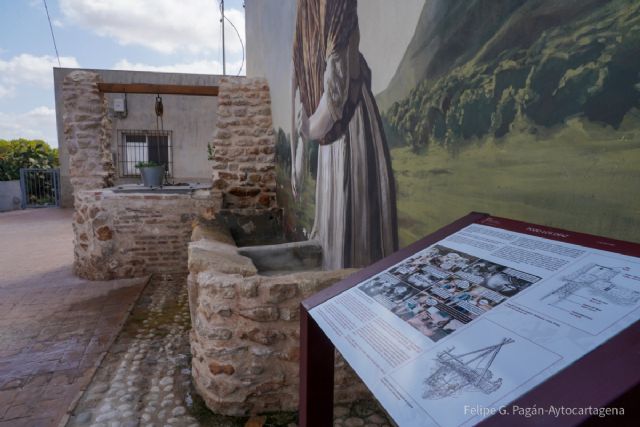 Patrimonio renueva los paneles informativos de varios yacimientos de la zona Oeste