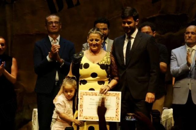 El Ayuntamiento entrega el premio de Cartageneras a la sevillana Anabel de Vico en el Festival Internacional del Cante de las Minas de La Unión