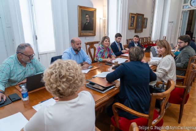 Nuevo impulso al centro multiuosos de La Manga y al de formación ocupacional de Los Camachos