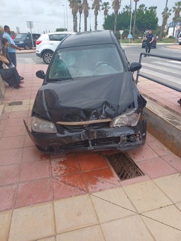 Tres heridos en un accidente de tráfico en Cartagena