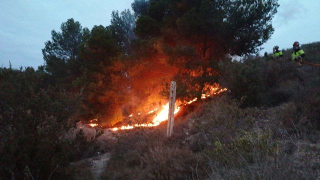 Conato de incendio forestal en la subida al Monte San Julián en Cartagena