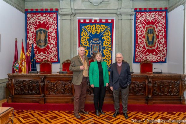 La alcaldesa Noelia Arroyo recibe a Miguel Massotti, nuevo decano del Colegio de Periodistas