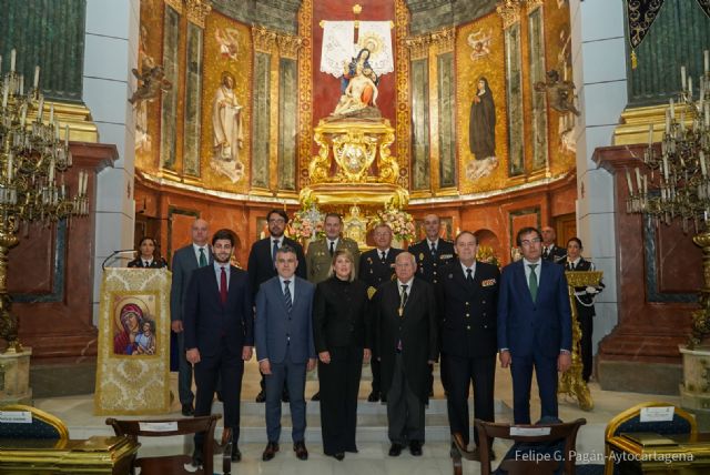 La Basílica de la Caridad ha recuperado el culto con una Salve Grande a la Virgen tras años de reforma