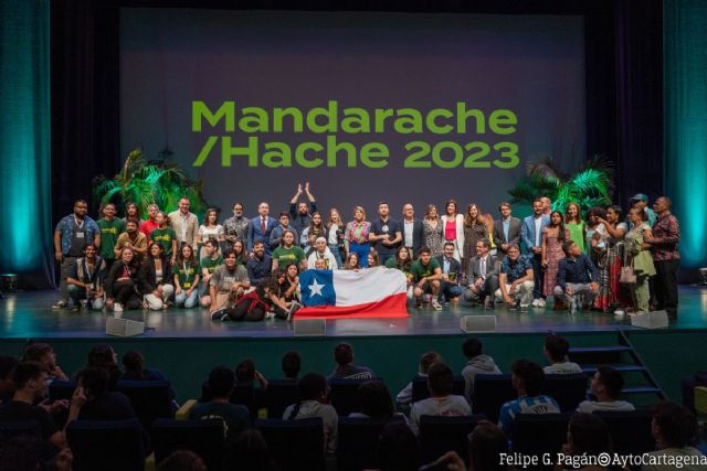 Los Premios Mandarache Hache anuncian los finalistas de la edición 2024 durante la gala de entrega de premios en El Batel