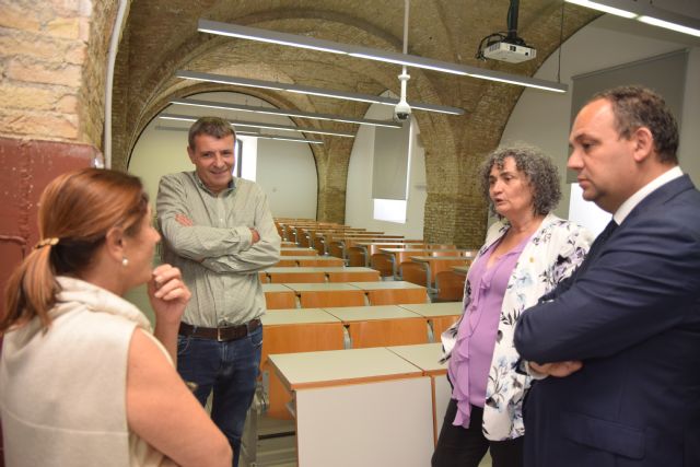 La Escuela de Teleco y el CRAI-Biblioteca utilizarán las aulas que deja la Escuela de Enfermería en Antigones