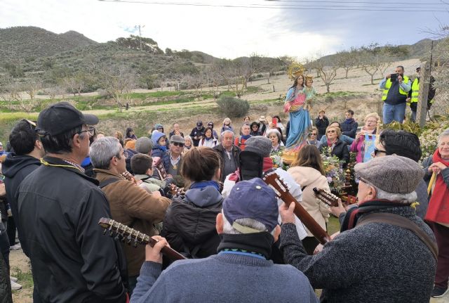 Gran devoción ´cuadrillera´ en la Romería de la Virgen de la Luz