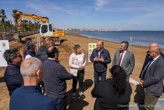 Comienzan en Estrella de Mar los ensayos para eliminar los lodos de las playas del Mar Menor