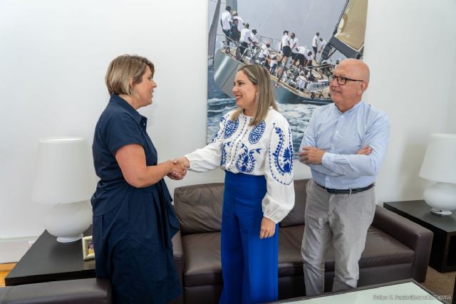 Visita institucional de la nueva cónsul de Ecuador, Aisha Moncayo Raat