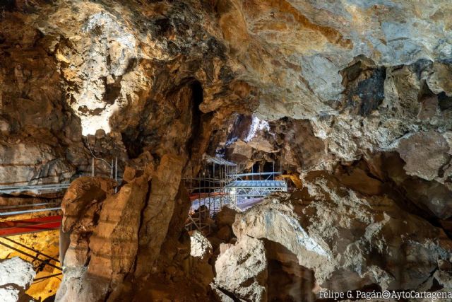 El Ayuntamiento trabajará con el Instituto de Paleoecología Humana y Evolución Social de Tarragona en la puesta en valor de Cueva Victoria