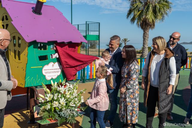 Un parque de Los Urrutias lleva el nombre de la niña Valeria Galindo, fallecida a los 7 años de una grave enfermedad