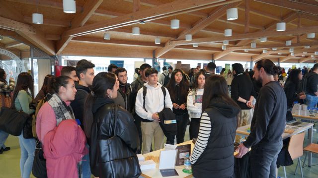 Foro de Empleo: la mayoría de estudiantes de máster trabajan antes de completar su formación en la UPCT