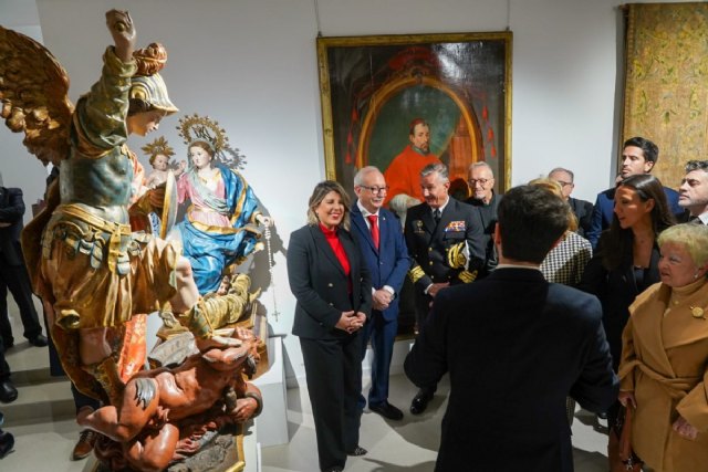 La alcaldesa ensalza la preservación del patrimonio y de la Semana Santa de los Californios en la inauguración de la 'Espiga Dorada'