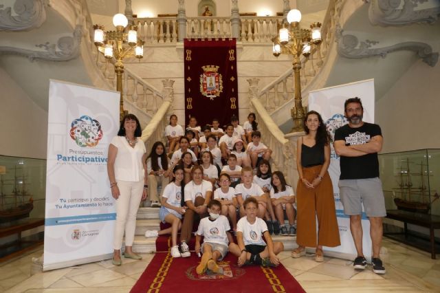 El CEIP Mare Nostrum visita el Palacio Consistorial como actividad de los Presupuestos Participativos